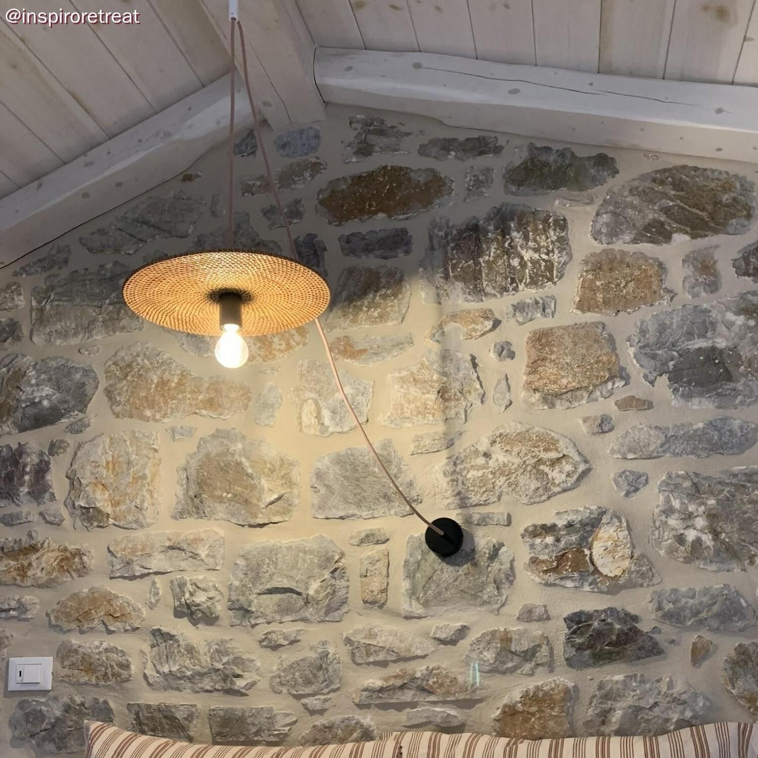 Lâmpada LED Transparente A60 7W 806Lm E27 3500K Regulável - N01