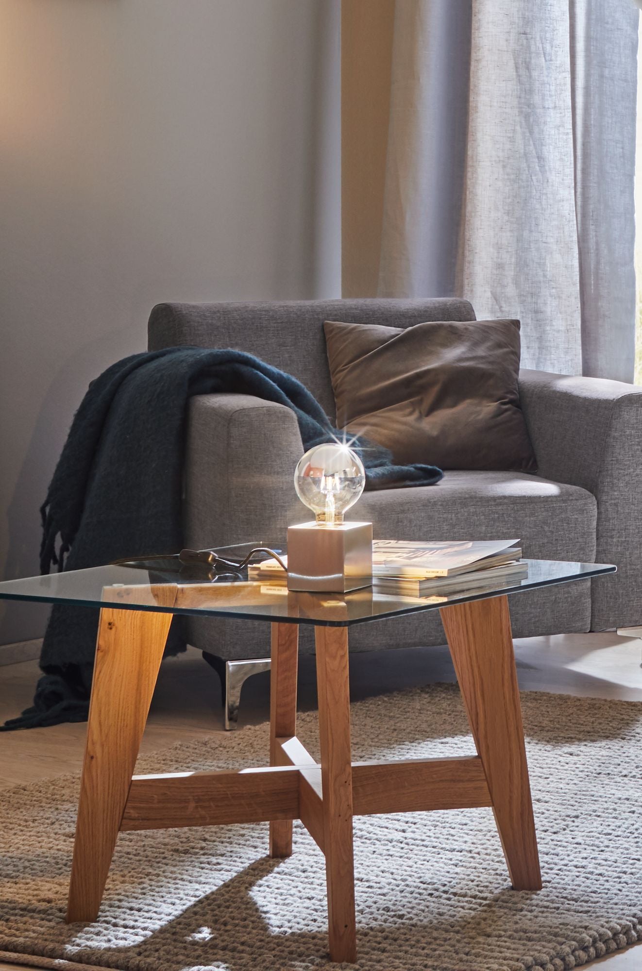 Candeeiro de mesa KURA