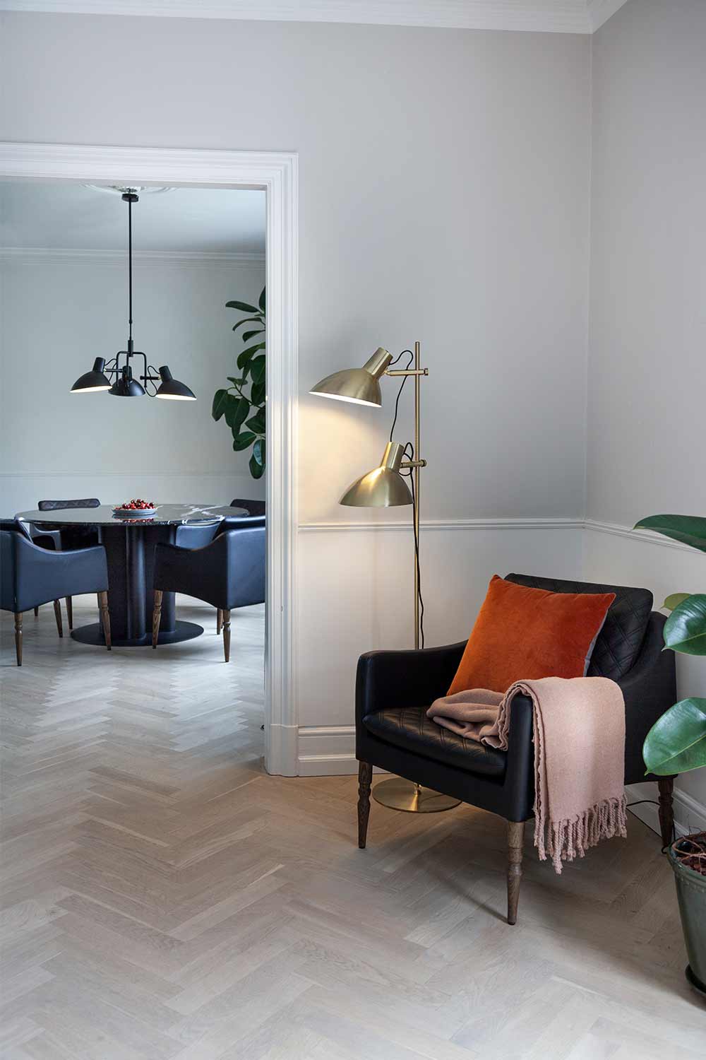 Metropole Floorlamp 2L