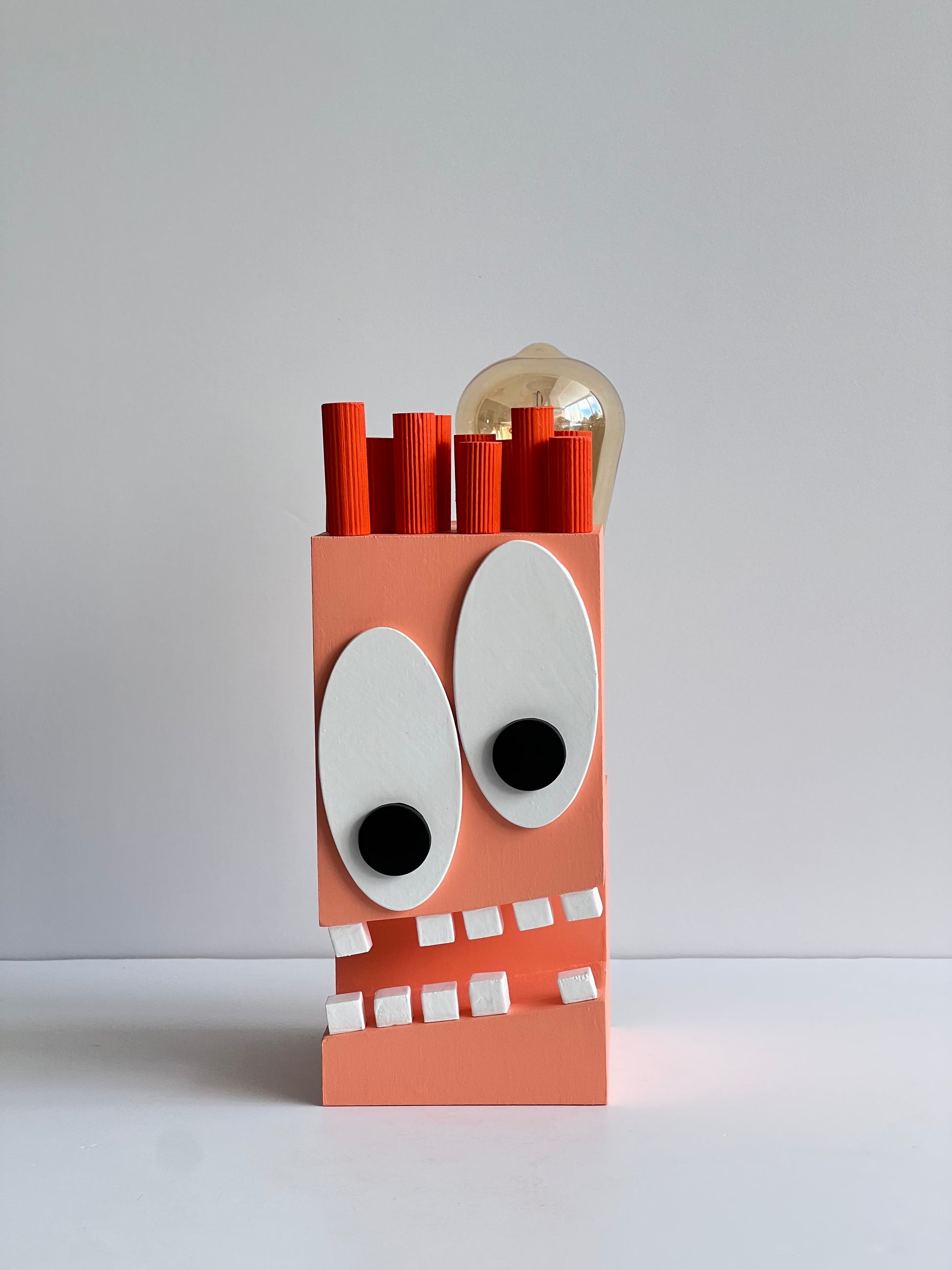 spoOoOoOky LAMP