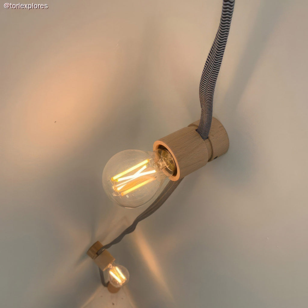 Cabo Elétrico para Cordão de luzes, coberto por tecido Seda ZigZag Branco-Preto CZ04