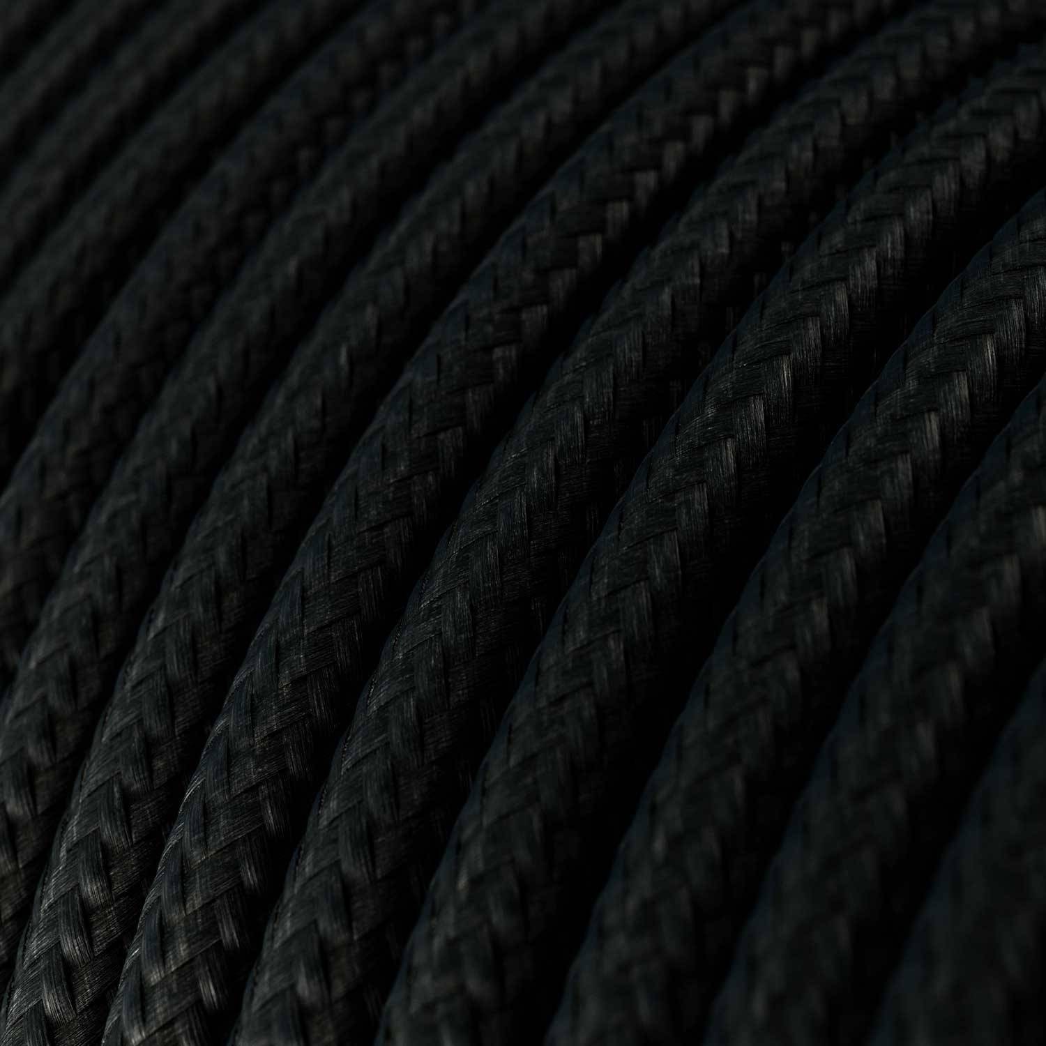 Suspensão fabricada em Itália com 15 pêndulos dotados de lâmpadas, P-Light e rosácea de teto Rose-One de 400 mm