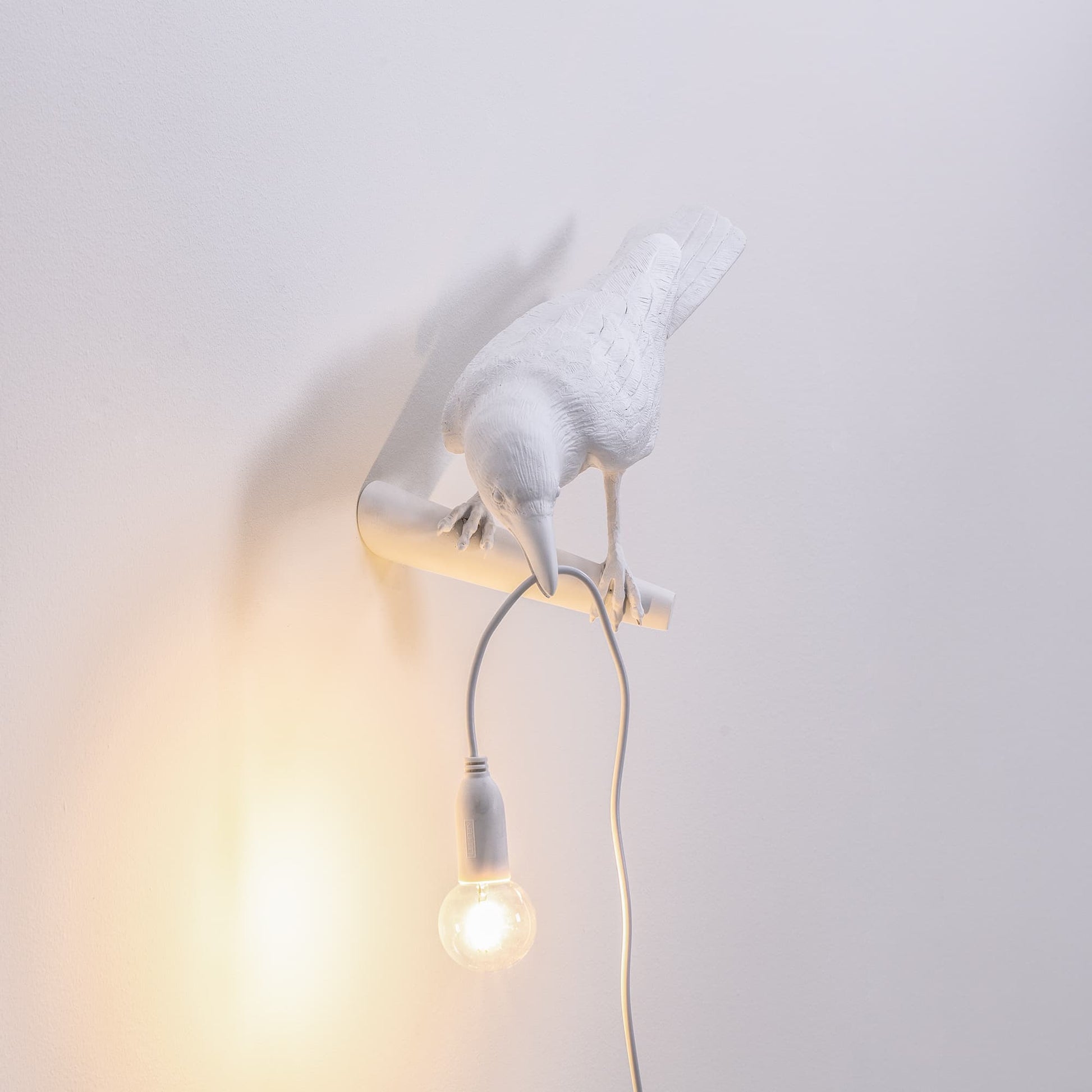 Bird Lamp Looking Left OUTDOOR