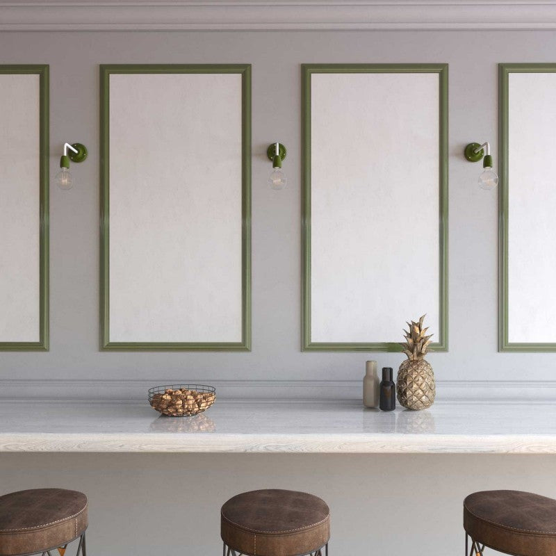 Fermaluce Color porcelain and metal wall light with bent extension