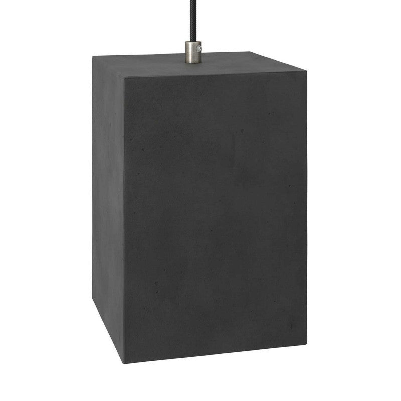 Candeeiro suspenso com cabo têxtil abajur de cimento Cube e acabamentos em metal
